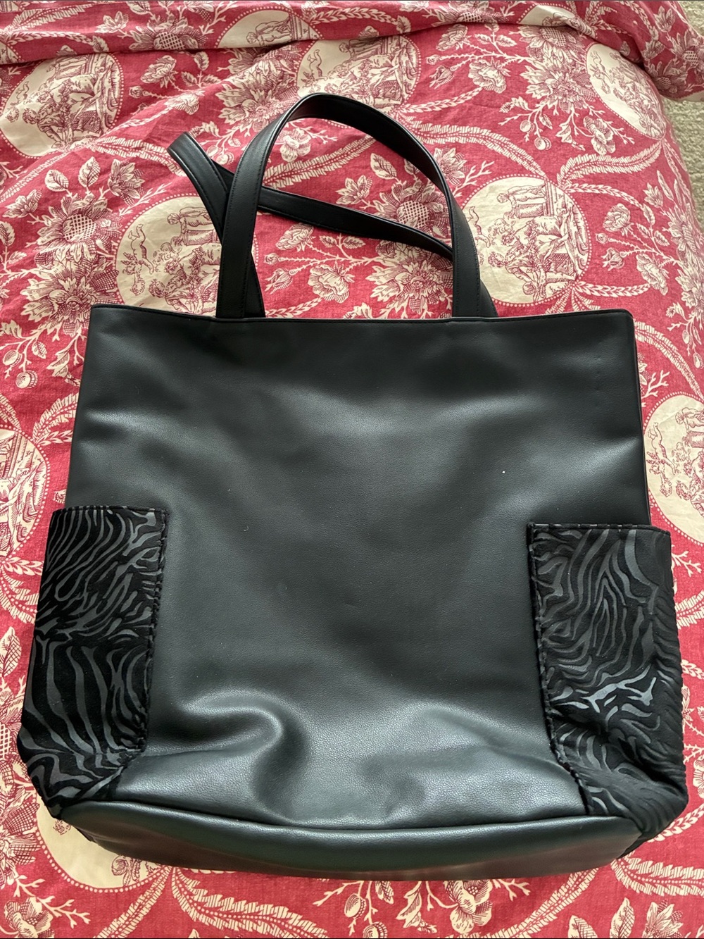 Black Women’s Tote Bag with Textured Side Panels